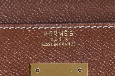 Lot 4 - An Hermès gold epsom leather Kelly Sellier 32, 1994