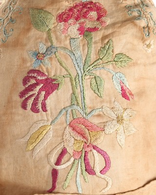 Lot 80 - A gentleman's embroidered linen undress cap,...