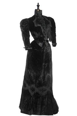 Lot 25 - Three black gowns and four evening bodices, 1910-1912