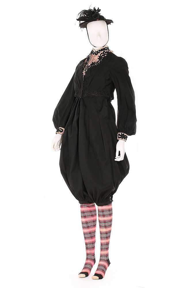 Lot 95 - A pair of rare black cotton bicycling bloomers,...