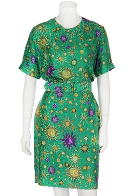 Lot 344 - A Tomasz Starzewski bespoke printed silk ensemble, worn by Sarah Ferguson, Duchess of York, 1991