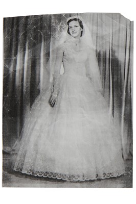 Lot 89 - An embroidered tulle bridal gown, circa 1955
