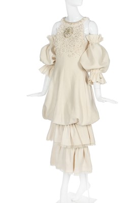 Lot 253 - A Chanel by Karl Lagerfeld ivory wool evening dress, 'Paris-Edinburgh' Métiers d'Art collection, 2012-13