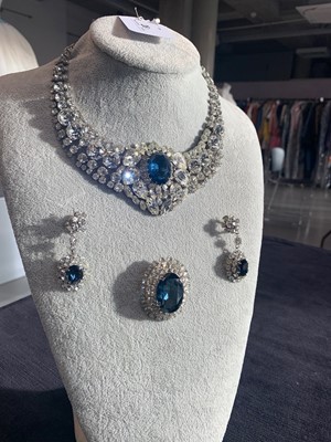 Lot 26 - A fine and rare Dior parure of cut brilliants, 1969