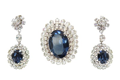 Lot 26 - A fine and rare Dior parure of cut brilliants, 1969