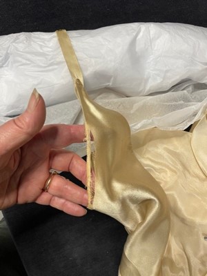 Lot 68 - A Mainbocher couture ivory satin court presentation gown, early 1930s