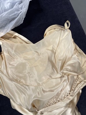 Lot 68 - A Mainbocher couture ivory satin court presentation gown, early 1930s