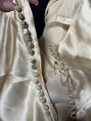 Lot 68 - A Mainbocher couture ivory satin court presentation gown, early 1930s