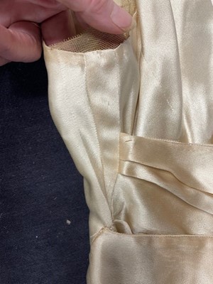 Lot 68 - A Mainbocher couture ivory satin court presentation gown, early 1930s