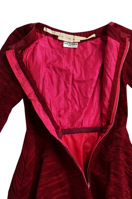 Lot 86 - A Sybil Connolly pleated linen gown, 'Christmas Holiday', circa 1960