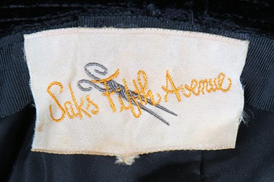 Lot 85 - A Christian Dior velvet hat, late 1950s-early 1960s