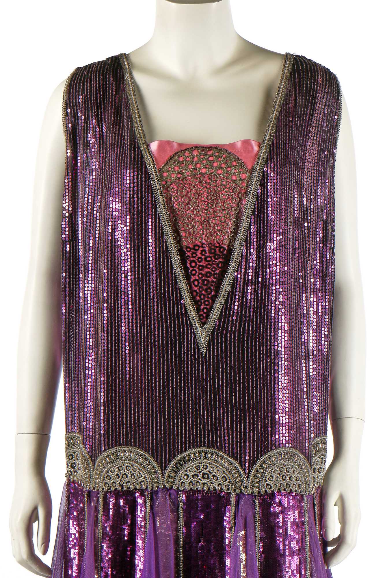 Lot 64 - A fine and rare Paul Poiret purple sequined evening dress, 1928