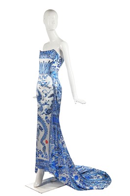 Lot 437 - A Roberto Cavalli 'Chinese' blue and white satin sheath, Autumn-Winter 2005-06