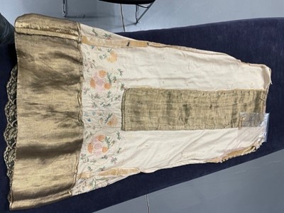 Lot 62 - A Jean Patou couture embroidered velvet cocktail dress, 1925-26