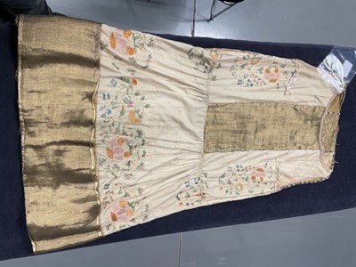 Lot 62 - A Jean Patou couture embroidered velvet cocktail dress, 1925-26