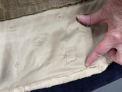 Lot 62 - A Jean Patou couture embroidered velvet cocktail dress, 1925-26