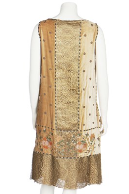Lot 62 - A Jean Patou couture embroidered velvet cocktail dress, 1925-26