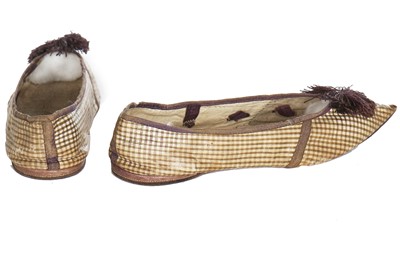 Lot 42 - A fine pair of checked leather ladies' shoes, circa 1800