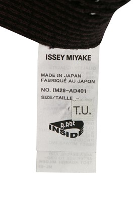 Lot 243 - A Yoshiyuki Miyamae for Issey Miyake 'puffer' scarf, Autumn-Winter 2012