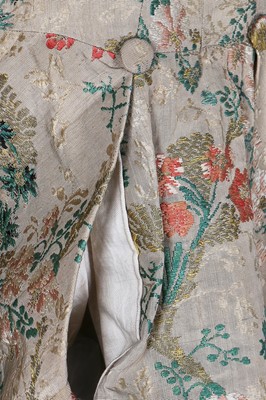 Lot 37 - A fine gentleman's silk banyan, circa 1830