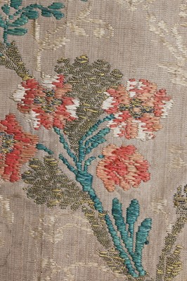 Lot 37 - A fine gentleman's silk banyan, circa 1830
