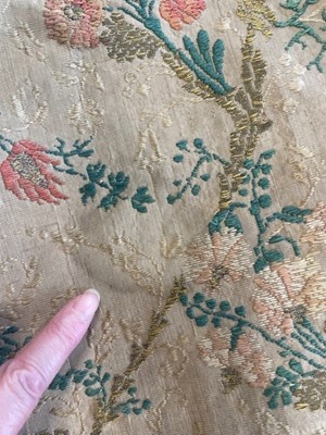 Lot 37 - A fine gentleman's silk banyan, circa 1830
