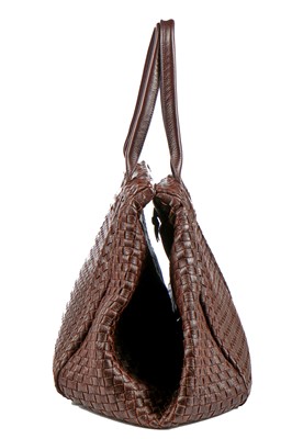 Lot 133 - A Bottega Veneta woven brown leather bag, modern