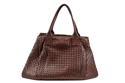Lot 133 - A Bottega Veneta woven brown leather bag, modern