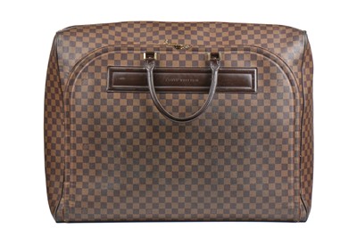Lot 120 - A Louis Vuitton Damier Ebène canvas and leather holdall