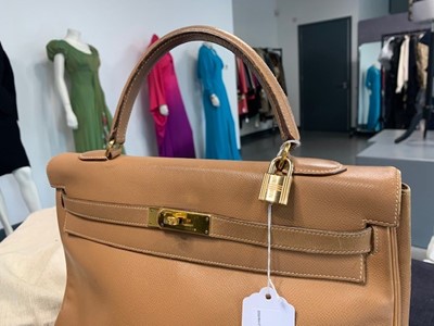 Lot 67 - An Hermès cognac graine calf leather Kelly 35, 1993