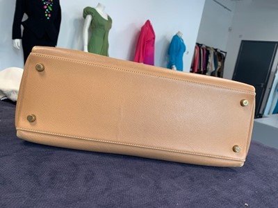 Lot 67 - An Hermès cognac graine calf leather Kelly 35, 1993