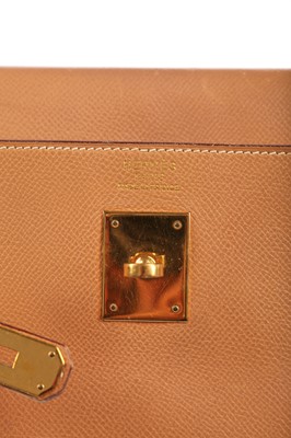 Lot 67 - An Hermès cognac graine calf leather Kelly 35, 1993