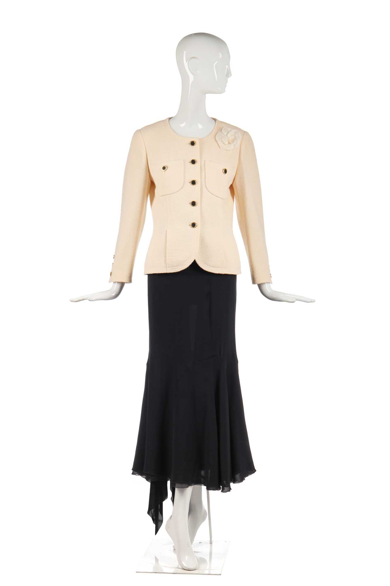 Lot 24 - A Chanel ivory bouclé wool jacket, 1990s