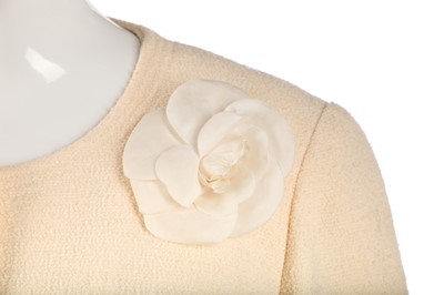 Lot 24 - A Chanel ivory bouclé wool jacket, 1990s