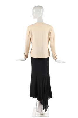 Lot 24 - A Chanel ivory bouclé wool jacket, 1990s