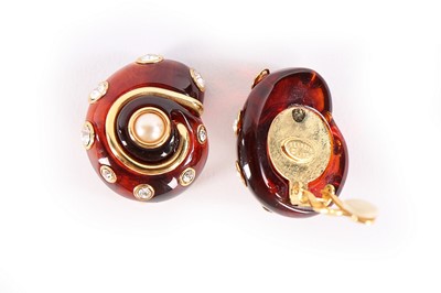 Lot 149 - Two pairs of Kenneth Jay Lane resin 'shell'...