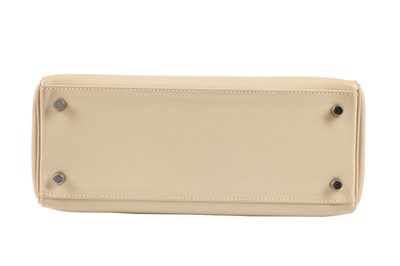 Lot 64 - An Hermès ecru leather Retourné Kelly, 2008