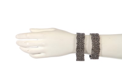 Lot 44 - A Christian Dior boutique parure, late 1990s