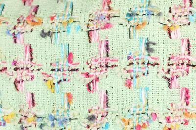 Lot 19 - A Chanel pink and green houndstooth tweed suit, Spring-Summer 1995