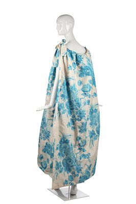 Lot 282 - A Givenchy haute couture chiné taffeta at home/evening gown,  probably Spring-Summer, 1959