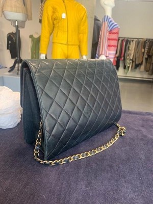 Lot 4 - A Chanel navy quilted lambskin leather flap bag, probably 1980s