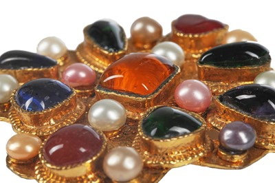 Lot 37 - A Gripoix for Chanel pâte de verre and pearl brooch, late 1980s-early 1990s