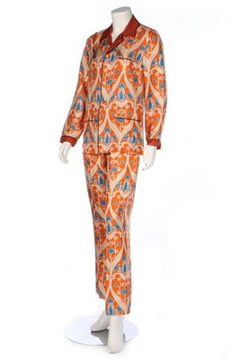 Lot 145 - A good group of designer summer printed...