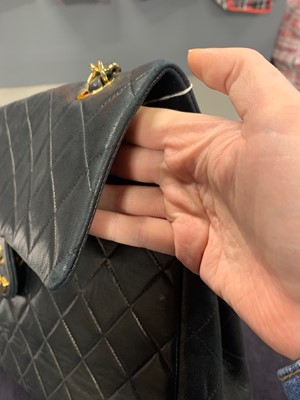 Lot 4 - A Chanel quilted navy lambskin leather jumbo flap bag, circa 1994-96