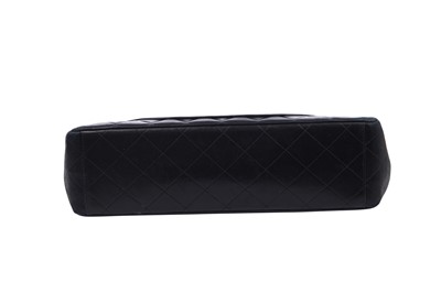 Lot 4 - A Chanel quilted navy lambskin leather jumbo flap bag, circa 1994-96