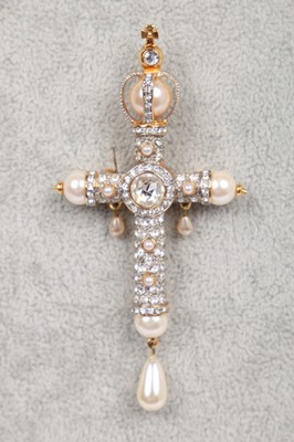 Lot 71 - A quantity of gilt metal costume jewellery, 1980s