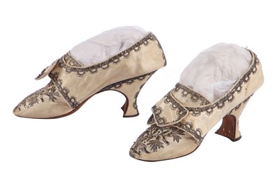 Lot 288 - A pair of embroidered satin shoes, 1770-80