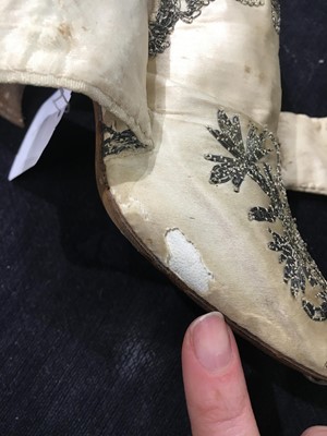 Lot 288 - A pair of embroidered satin shoes, 1770-80
