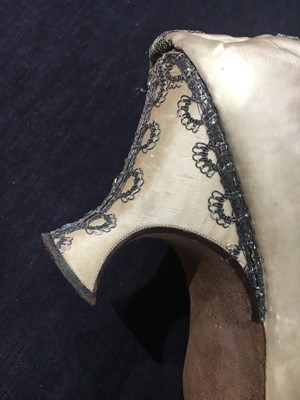Lot 288 - A pair of embroidered satin shoes, 1770-80