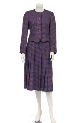Lot 30 - A Chanel Lurex-flecked tweed suit, circa 1994